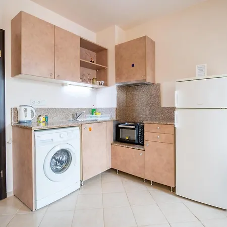 Cozy Little Apartment In The Heart Of Studentski Grad Sofia Exterior photo